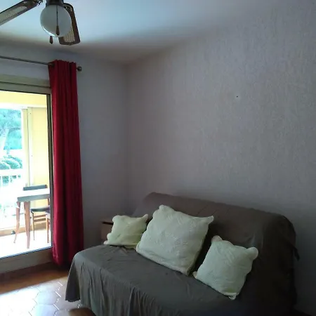 Apartment Studio La Coudouliere Bord De Mer